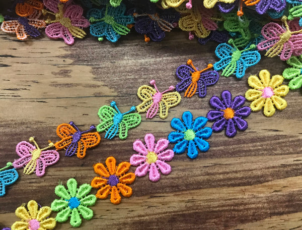 Multi Color Daisies and Butterflies Trims.