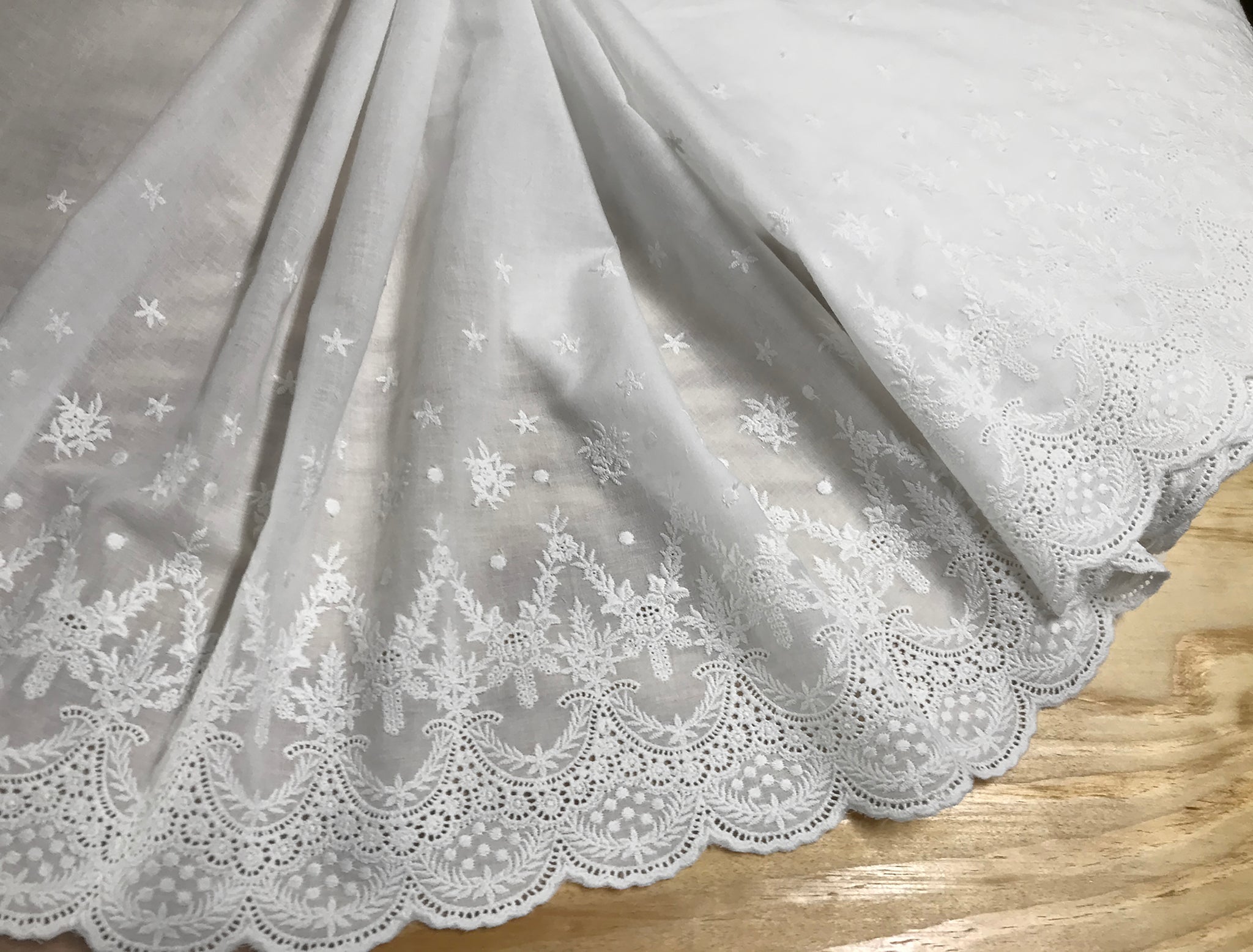 Natural White Broderie Anglaise - Swiss Cotton Voile - 43 cm Wide.