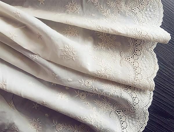Beige Broderie Anglaise on Natural Swiss Voile - 43 cm Wide.