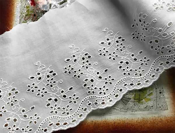 Natural White Broderie Anglaise Lace  -  Cotton Voile - 15.5 cm Wide.